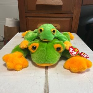 Smoochy The Frog Retired 1997 tag errors with stamp rare collectable